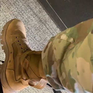 Meet your Posher, Angel